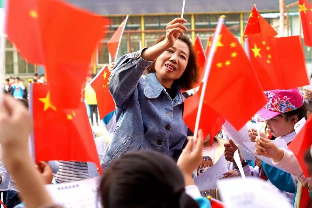 高考过后，有很多亲戚劝我学医或从事教育职业，该选择这个专业吗？